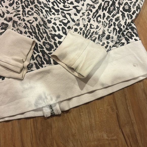 Abbey Dawn By Avril Lavigne Cheetah Hoodie - Picture 6 of 7